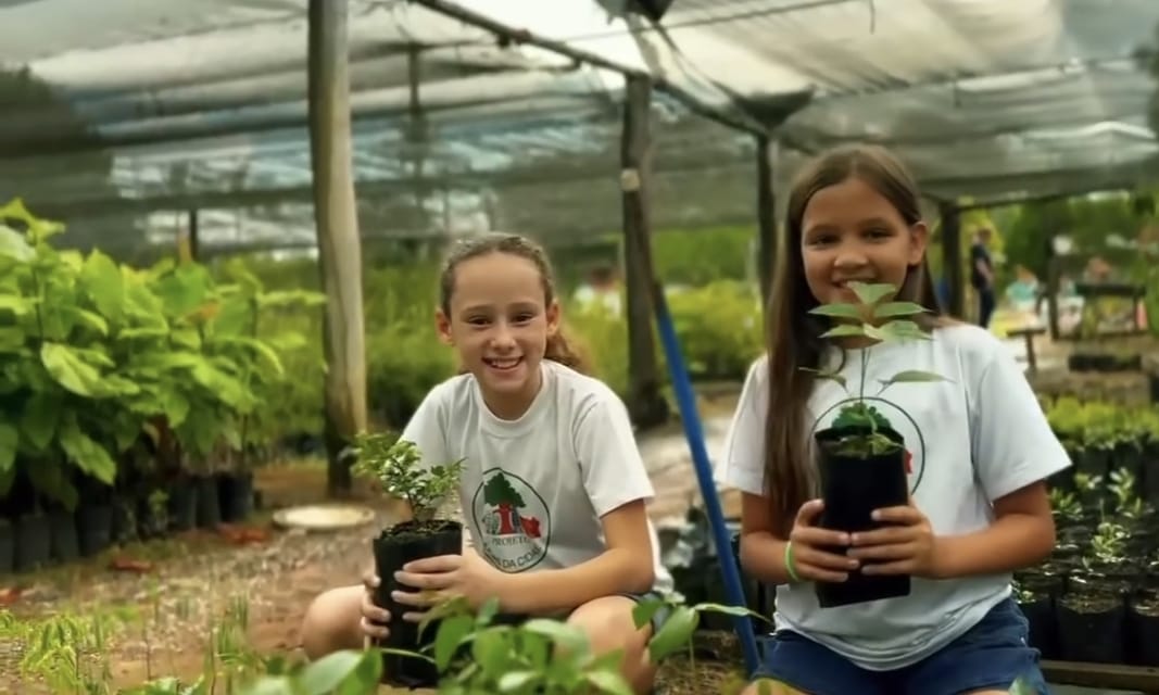 TRANSFORMANDO O FUTURO 676