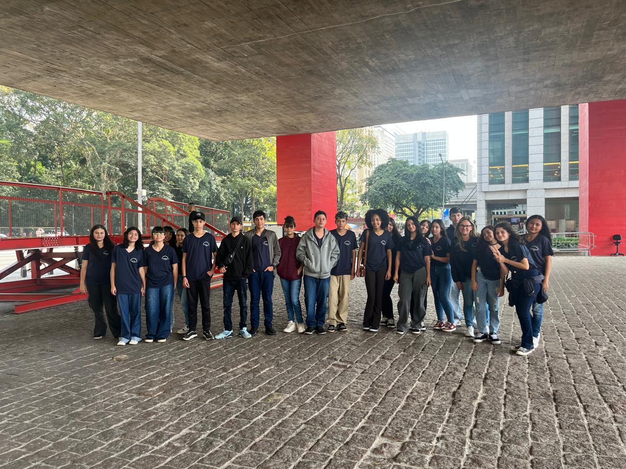 TRANSFORMANDO O FUTURO rtytry5476567