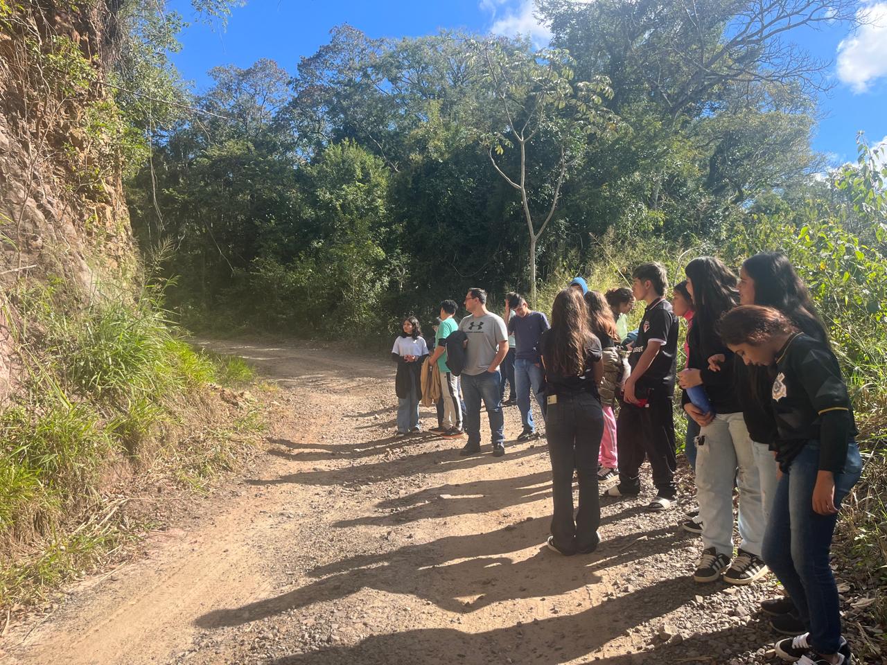 TRANSFORMANDO O FUTURO tutyuytu